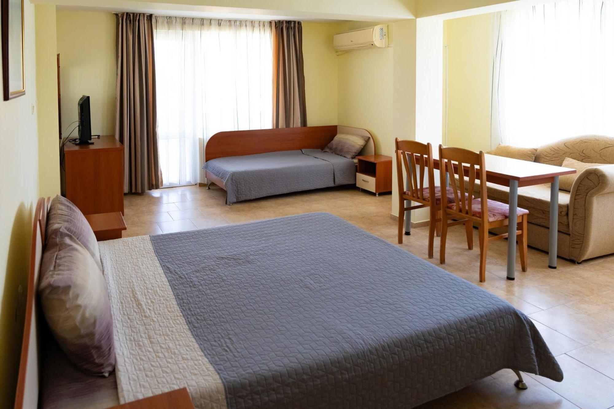 Zlatna Ribka Hotel Chernomorets Exterior photo