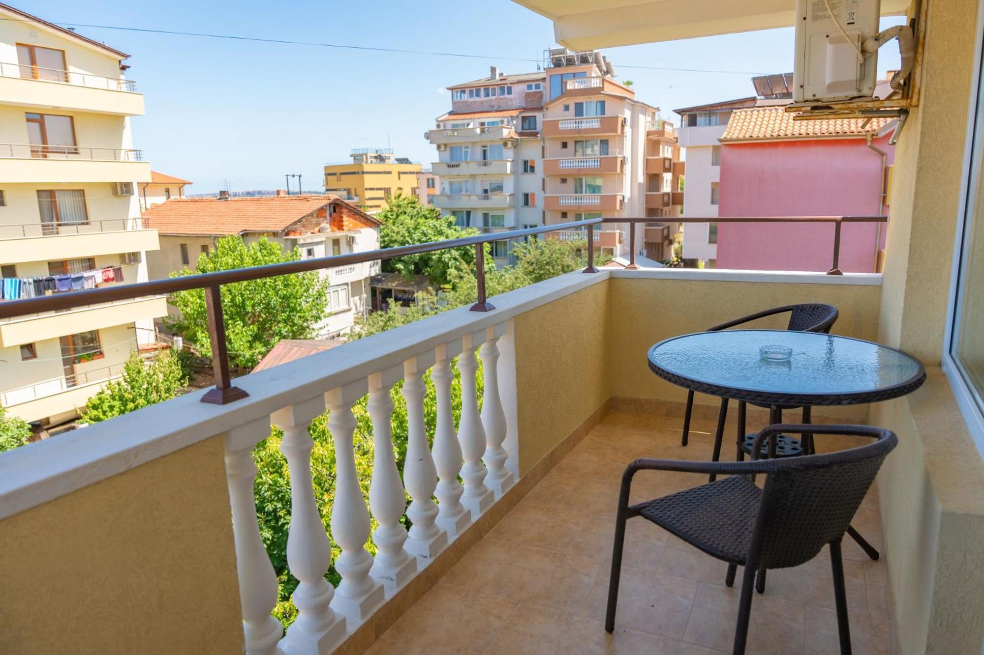 Zlatna Ribka Hotel Chernomorets Exterior photo